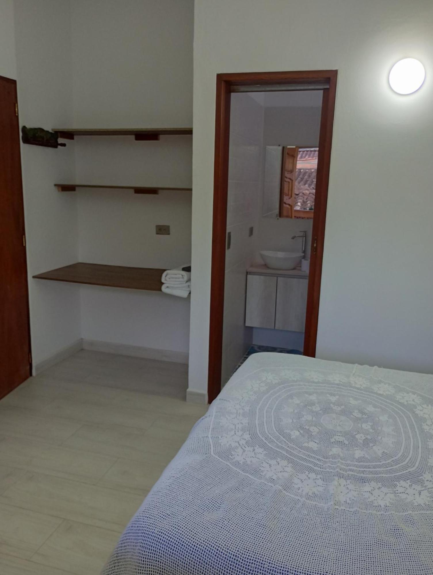 Hostal Famihotel Fundadores ハルディン エクステリア 写真